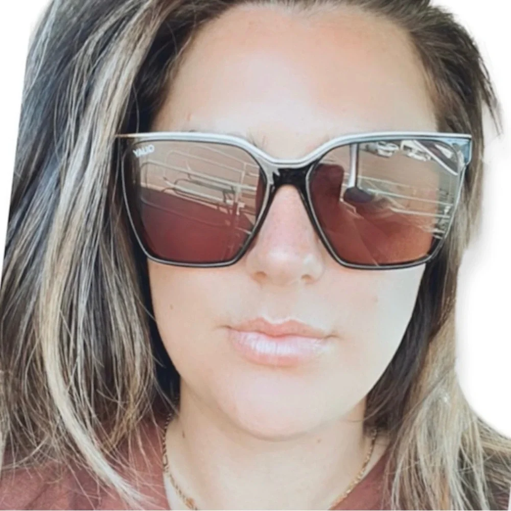 QUAY Level Up Sunglasses Dappled Green Tortoise Frame Brown Lens Oversized NWT
